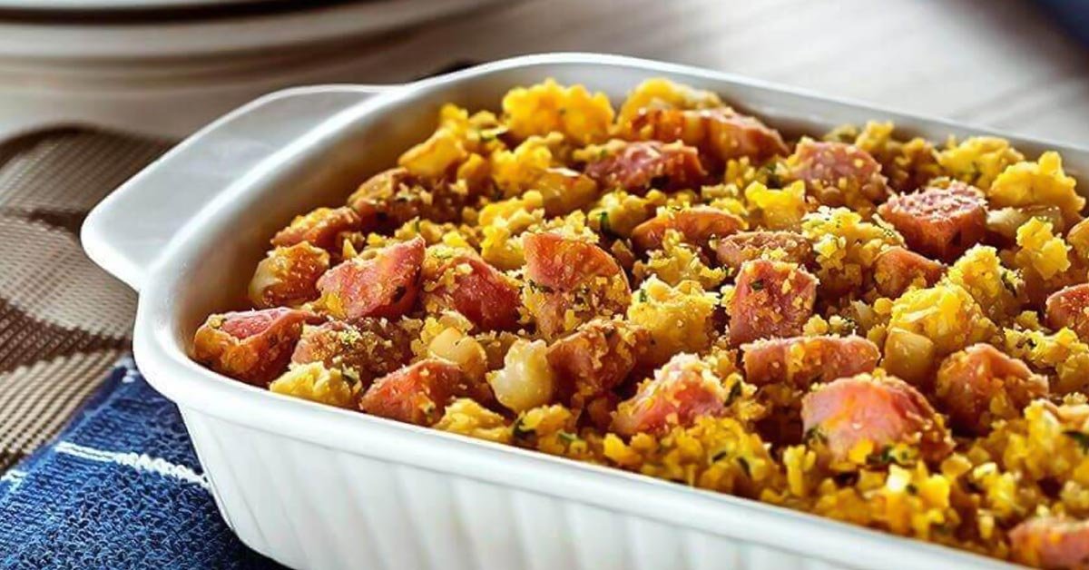 Farofa de Linguiça com Abacaxi