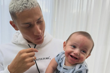 richarlison rebate critica sobre nome do filho